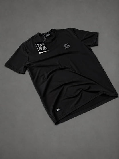 Minimalist Logo Patch Crew Neck T-Shirt | Men & Women
